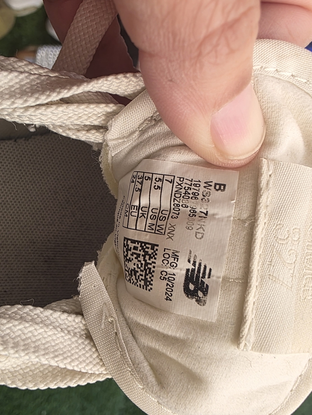 327 New Balance Cream & Tan Retro Runner Sneakers - Picture 6 of 7